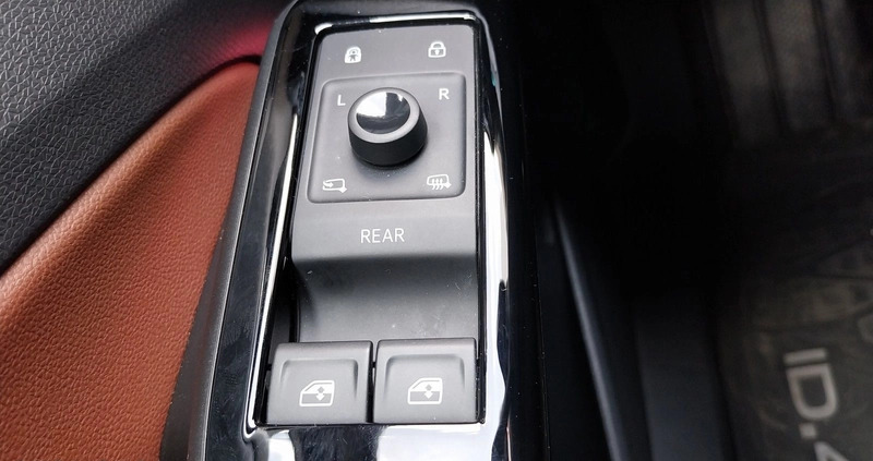 Volkswagen ID.4 cena 139900 przebieg: 21500, rok produkcji 2021 z Piotrków Trybunalski małe 704